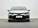 Фото 2 - Toyota Camry