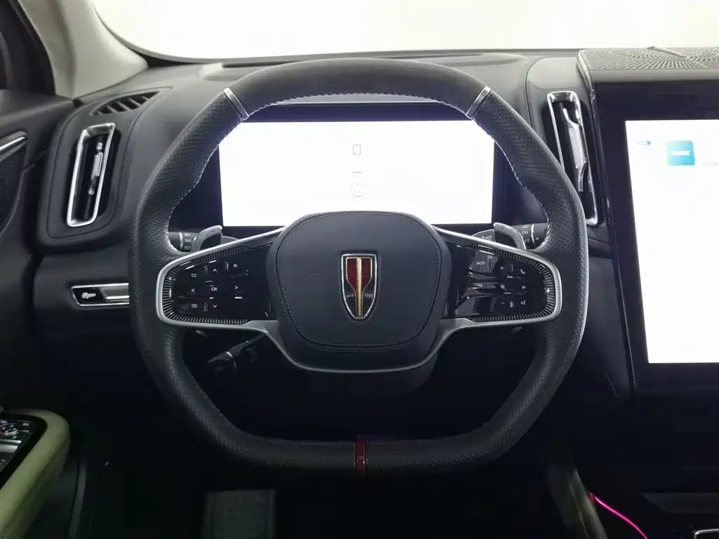 Hongqi HS3 2023 2.0T 4WD Achievement Edition фото 11