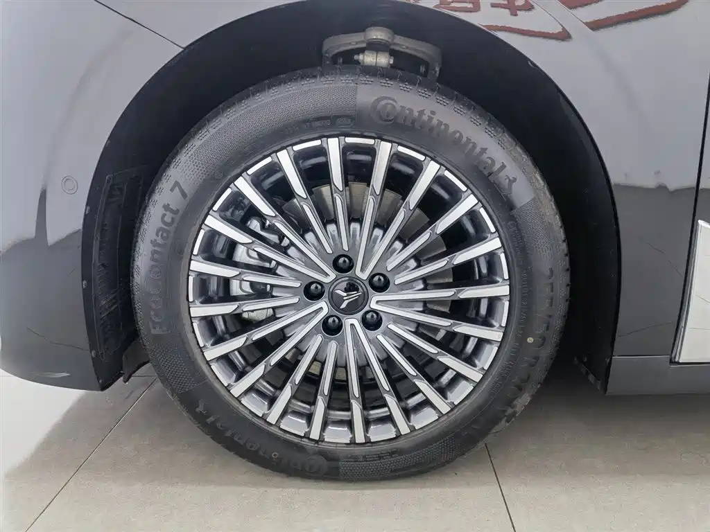 Voyah Auto Voyah Dreamer 2026 PHEV Qiankun Pro фото 17