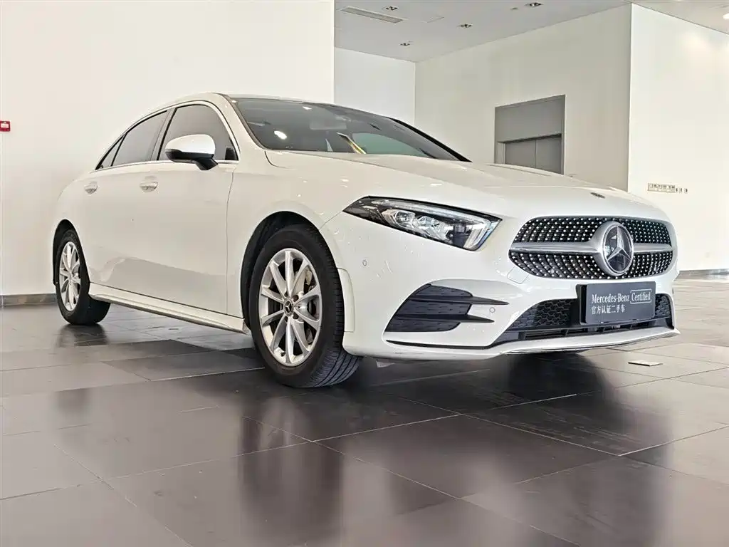 Mercedes-Benz A-Class 2022 Facelift A 200 L Sport Sedan Fashion Style фото 5