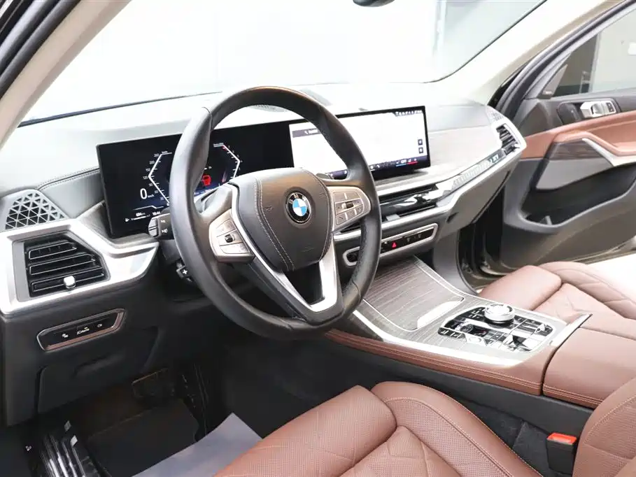 BMW X7 2023 xDrive40i Leading Luxury Package фото 14
