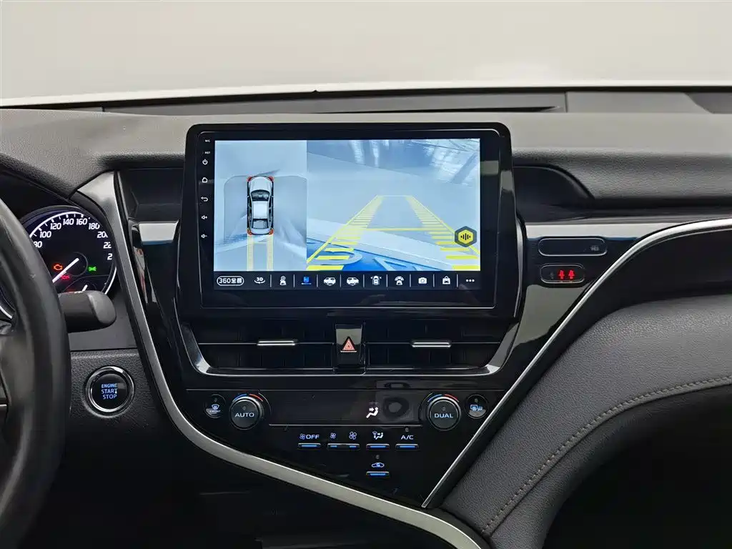 Toyota Camry 2022 2.0GVP Leading Edition фото 12