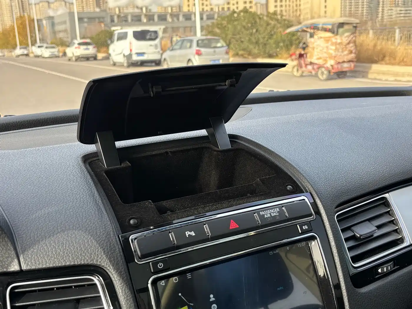Volkswagen Touareg 2016 3.0TSI High Configuration фото 21