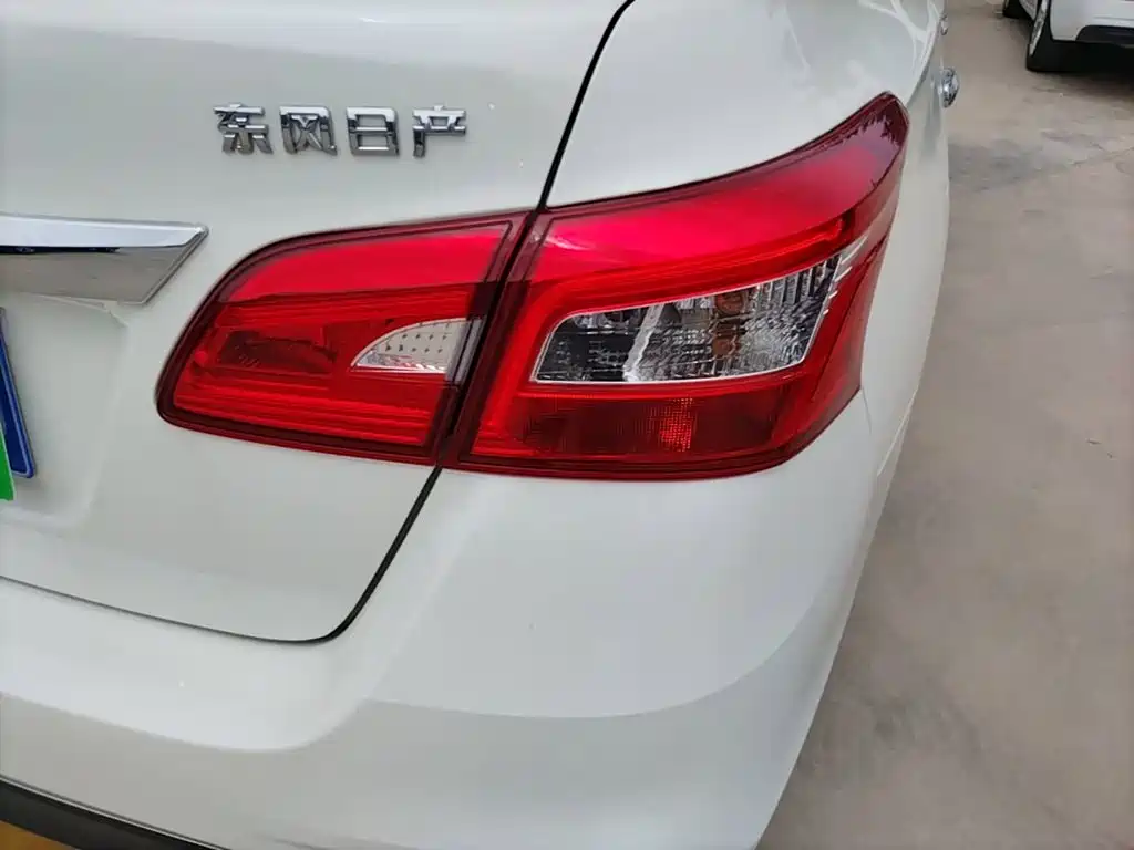 Nissan SYLPHY, миниатюра 8