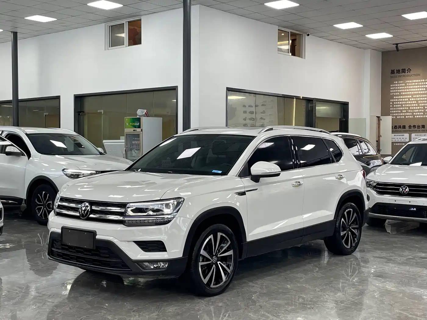 Volkswagen Tharu 2022 280TSI FWD Luxury Edition