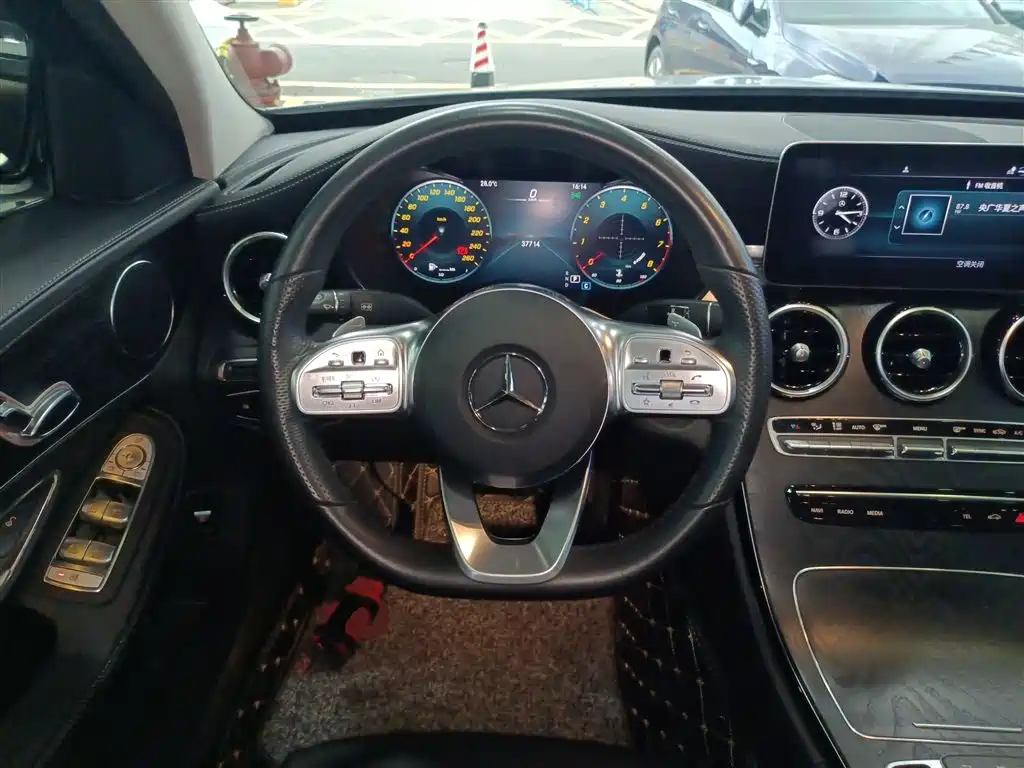 MERCEDES-BENZ CLASS C