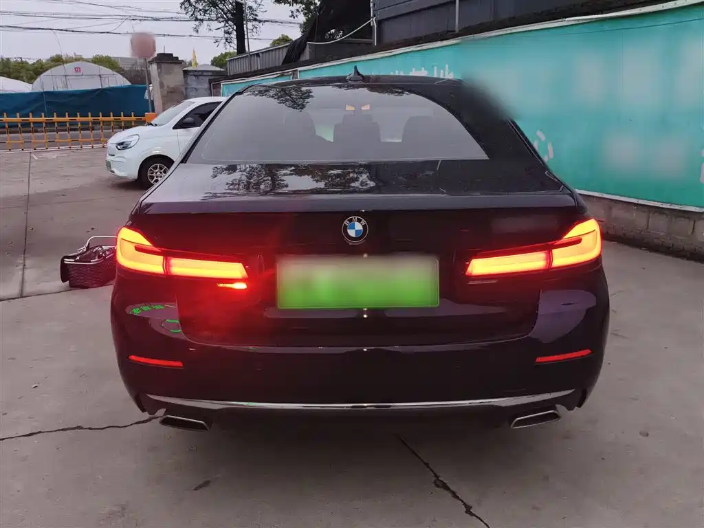 BMW 5 Series New Energy 2021 535Le Luxury Package фото 4