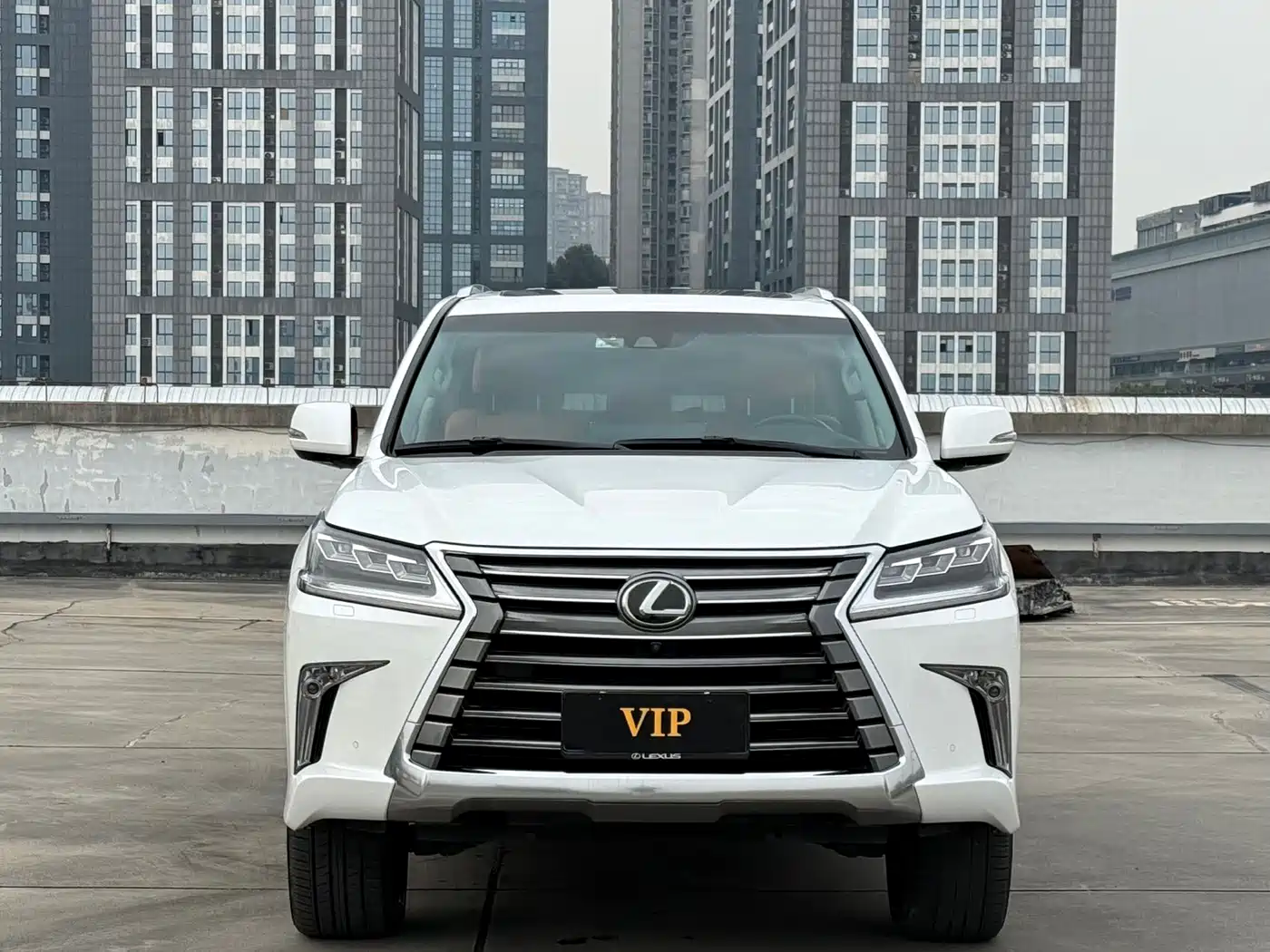 Lexus LX 2017 570 Prestige Luxury