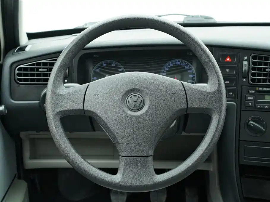 Volkswagen Jetta 2010 1.6L Partner фото 5