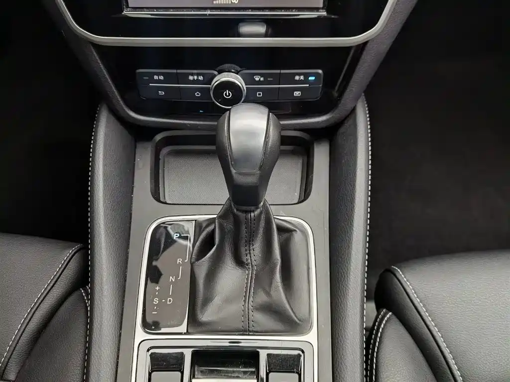 BYD Song MAX 2018 1.5T Auto Smart Connected Elite 6-Seater фото 13