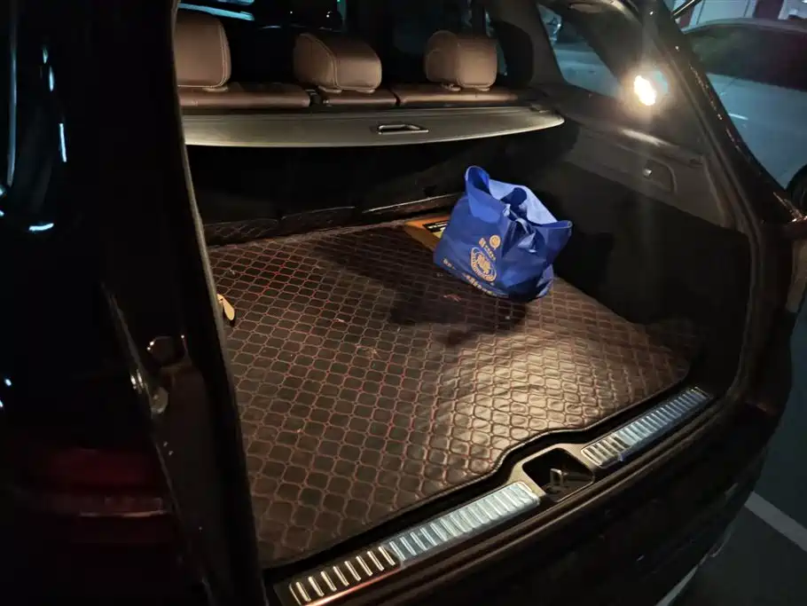 Mercedes-Benz GLC 2018 GLC 200 4MATIC фото 4