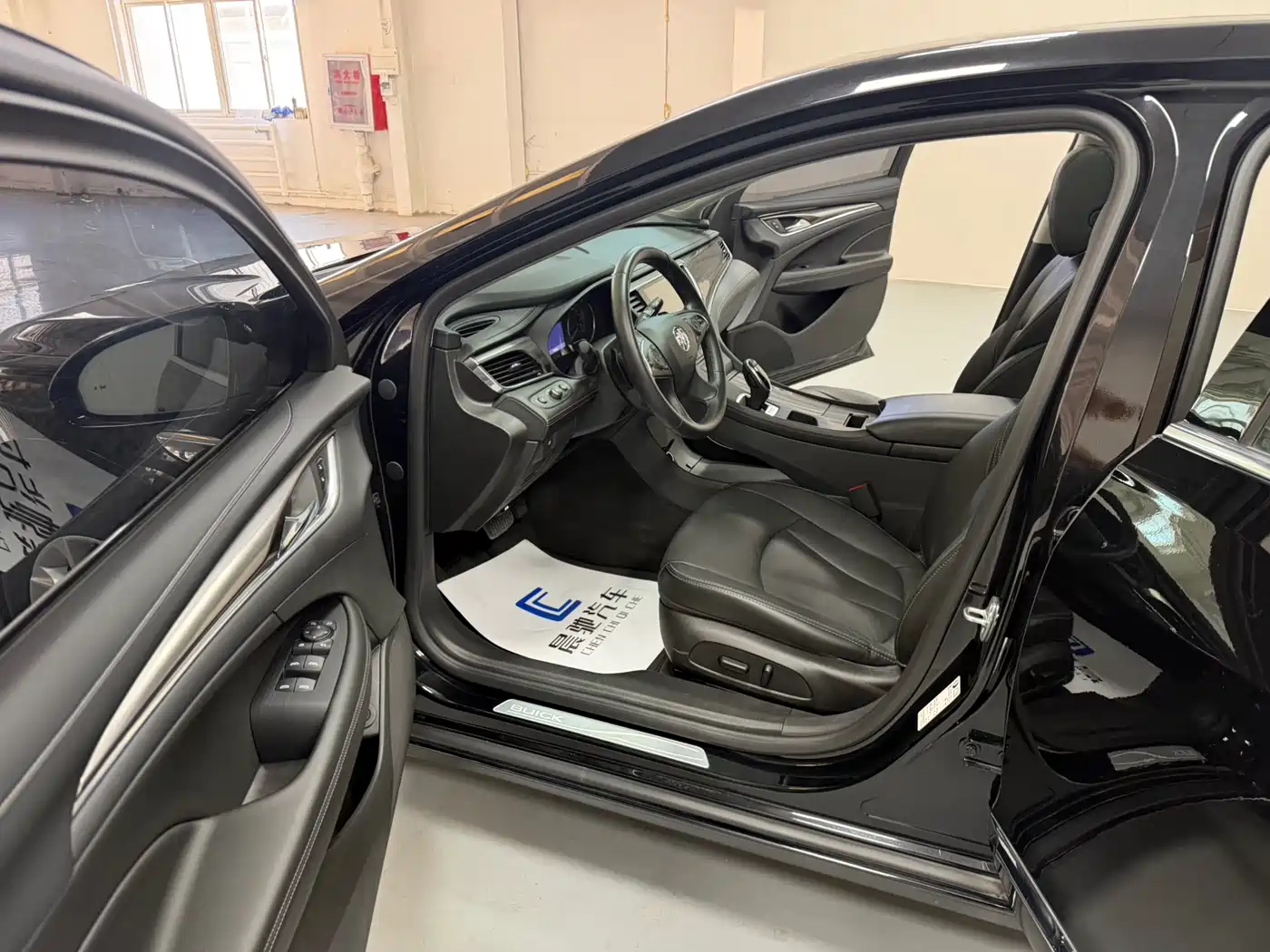 BUICK LACROSSE