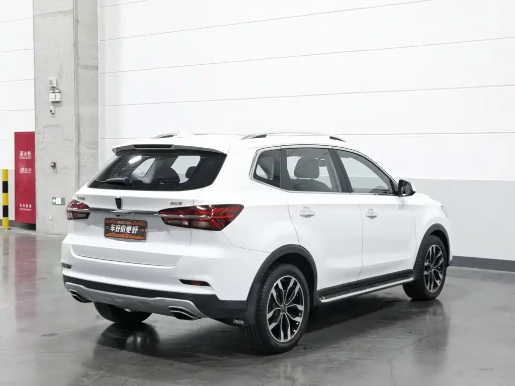 Фото 2 - Roewe RX5