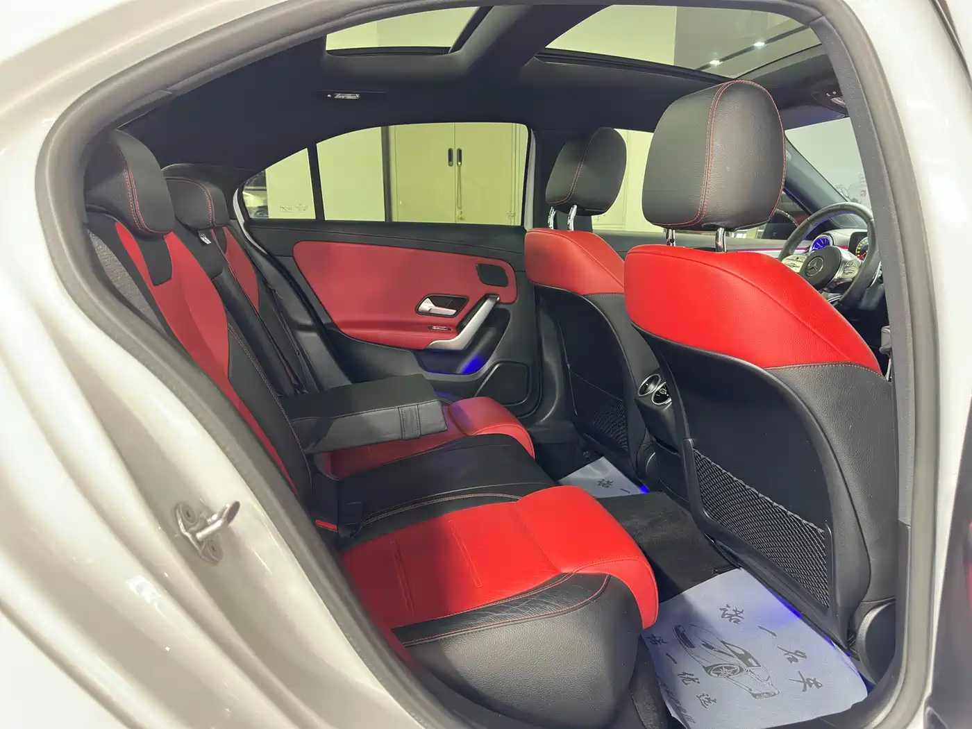 Mercedes-Benz A-Class AMG 2020 AMG A 35 L 4MATIC фото 23