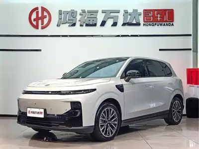 Leapmotor B10