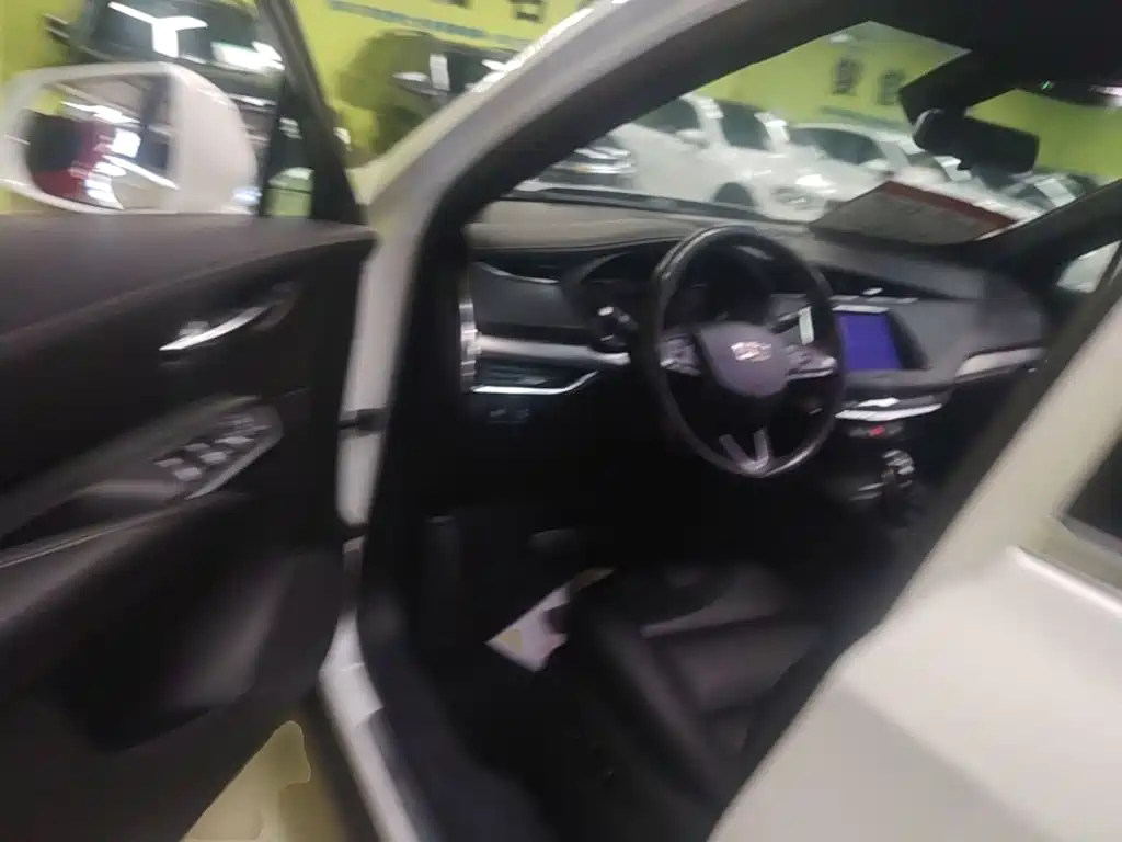 Cadillac XT4 2018 2018 Model 28T 2WD Luxury