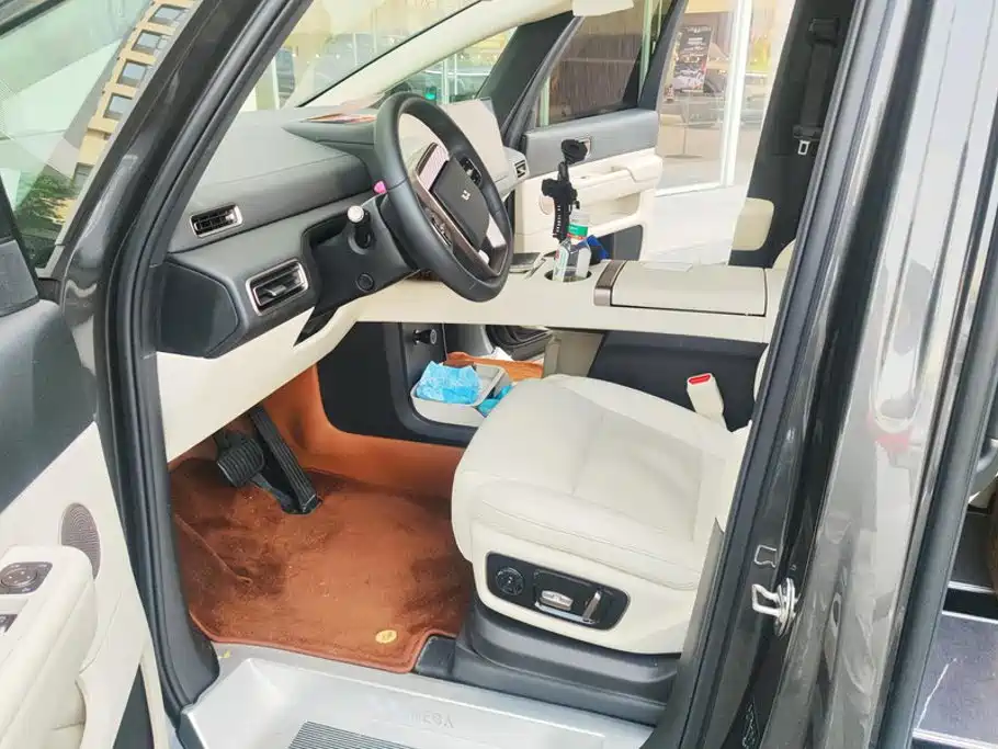 Li Auto MEGA 2026 2025 Model Home Family Special Edition