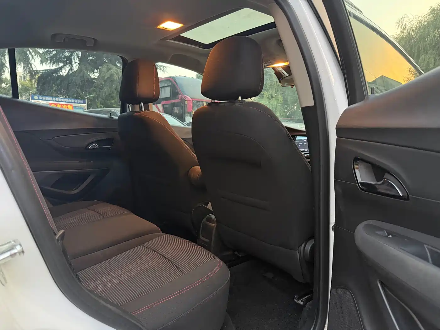 Фото 6 - Buick Encore