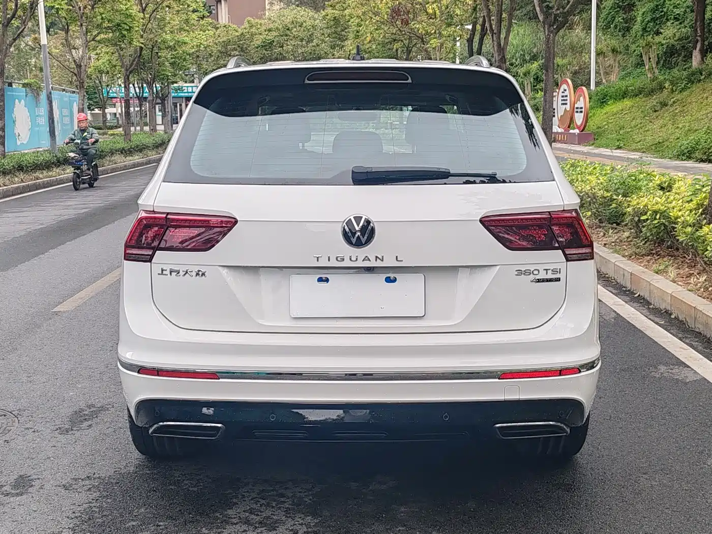 Volkswagen Tiguan L 2021 380TSI Automatic 4WD R-Line Flagship 7-seater фото 6