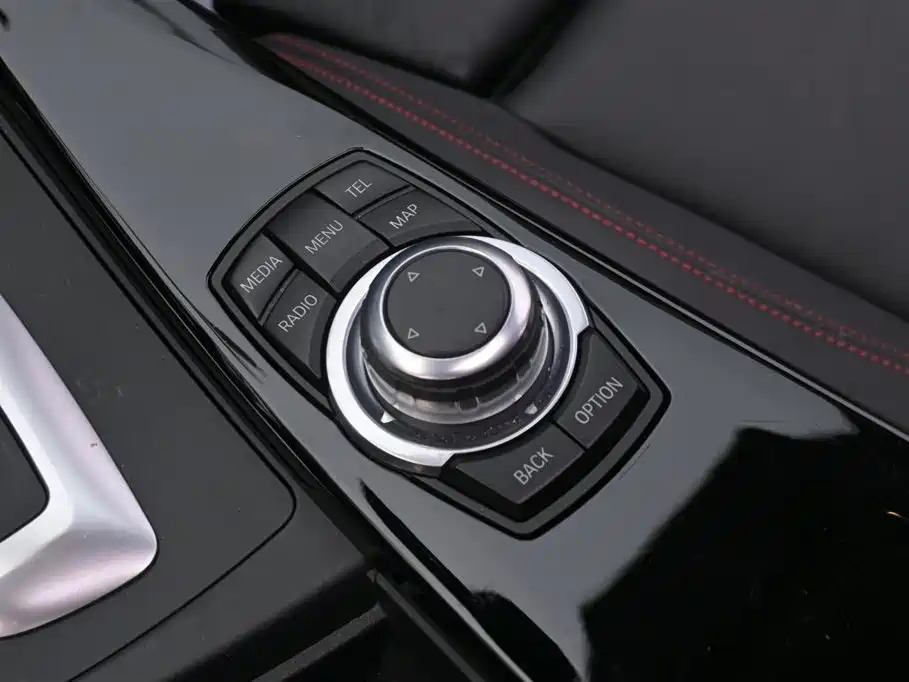BMW 3 Series GT 2016 320i Design Package фото 36