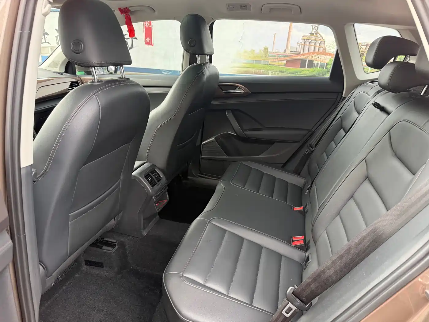 Volkswagen Tharu 2019 280TSI 2WD Luxury Edition China V фото 5