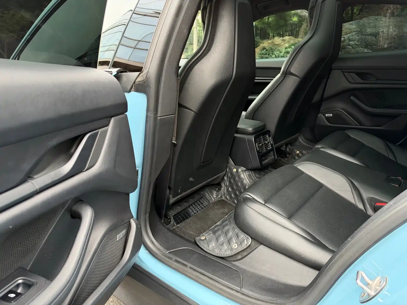 Porsche Taycan 2021 2020 Taycan