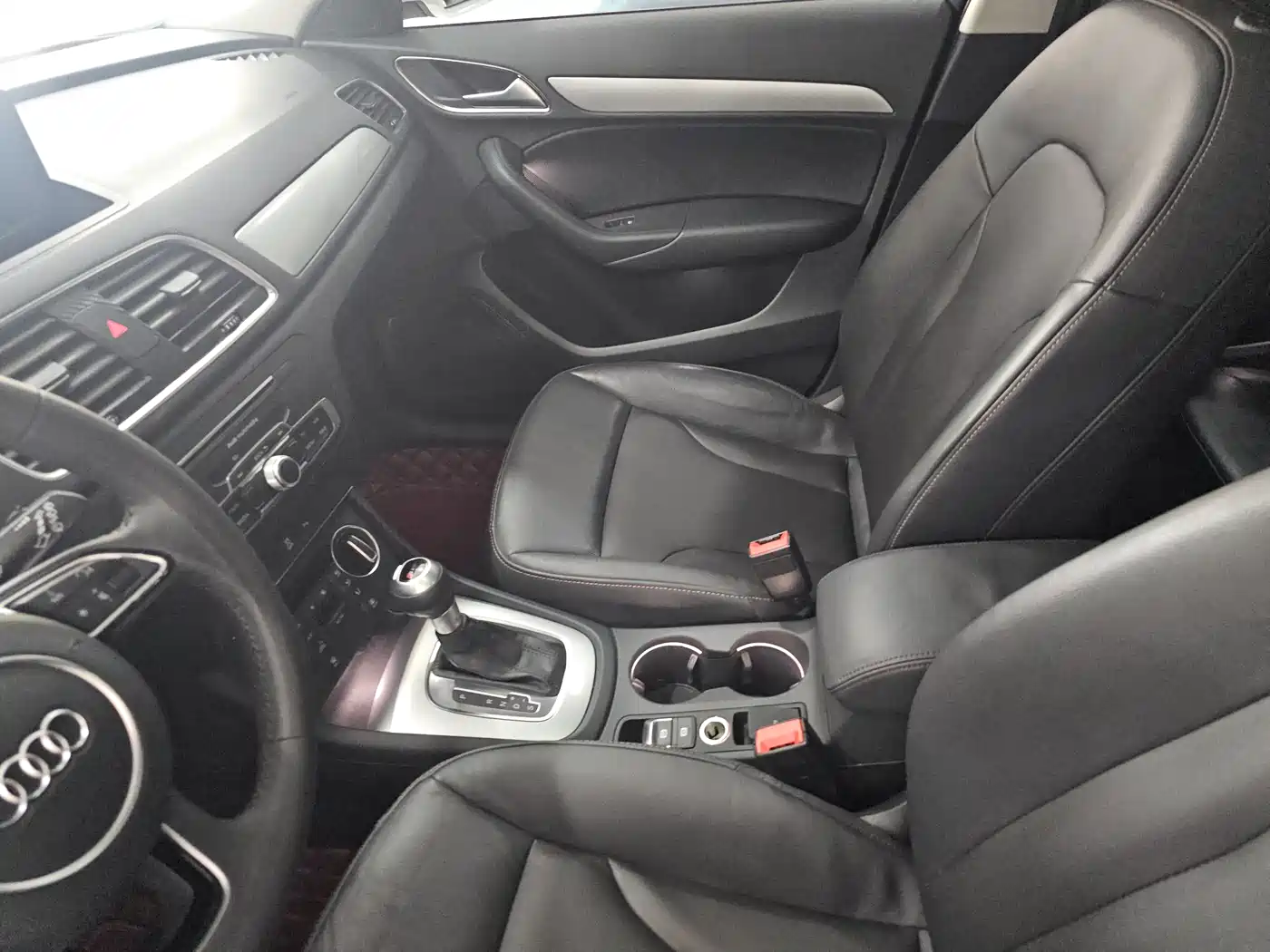 Audi Q3 2018 30th Anniversary Edition 35 TFSI Sport фото 5
