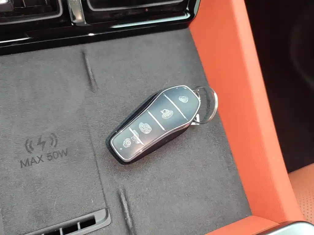 BYD Tang L 2025 2025 DM 175KM Drone Player Edition