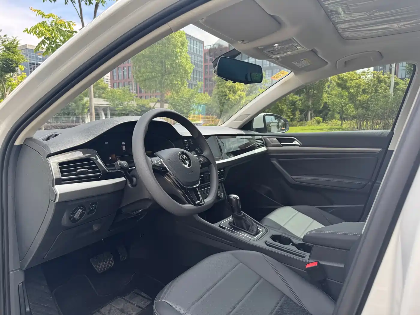 Volkswagen Lavida 2021 1.5L Auto Comfort Edition фото 10