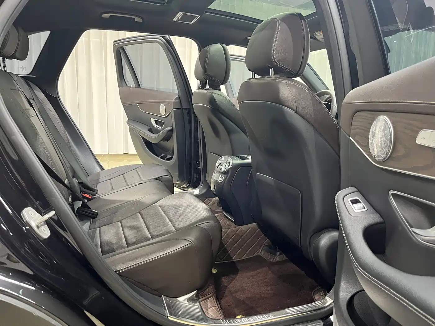Mercedes-Benz GLC 2021 GLC 260 L 4MATIC Luxury фото 11