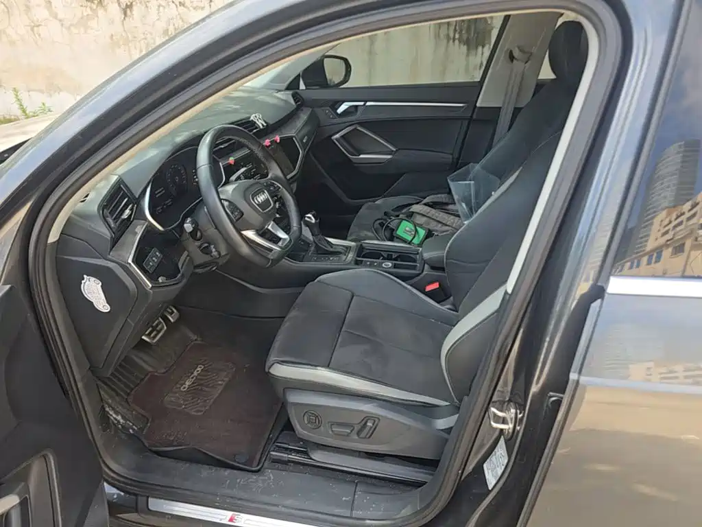 Audi Q3 2023 2023 Facelift 40 TFSI Fashion Dynamic