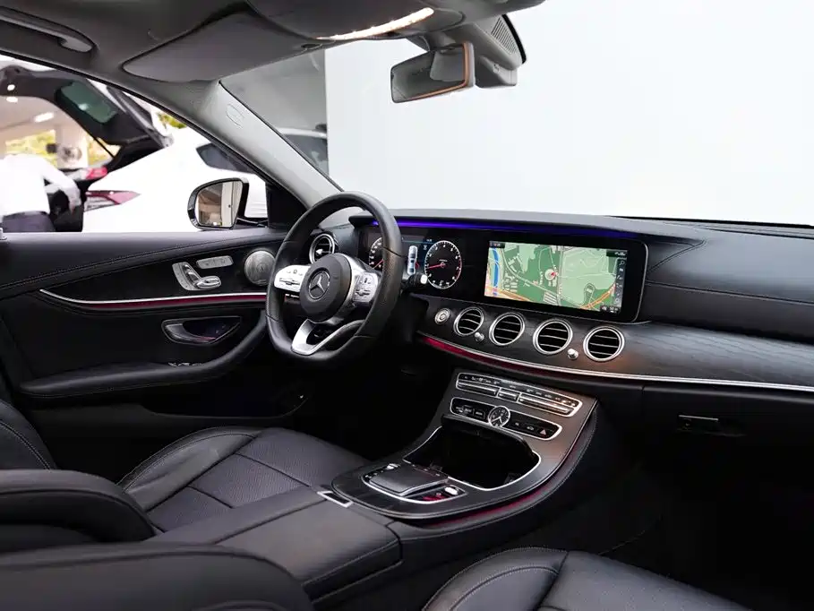 Mercedes-Benz E-Class 2019 E 300 L Sport Fashion фото 9
