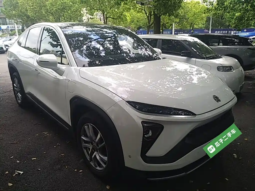 Фото 4 - NIO EC6