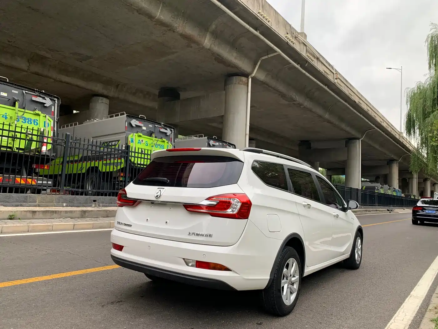 Baojun 310W 2018 2017 1.5L Manual Fashion Edition (China V)