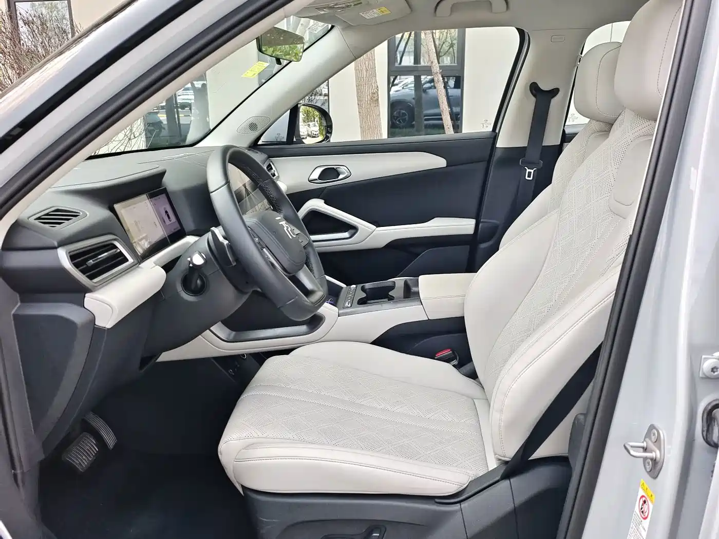 BYD Yuan UP 2025 2025 Smart Drive Edition 401KM Surpassing Type