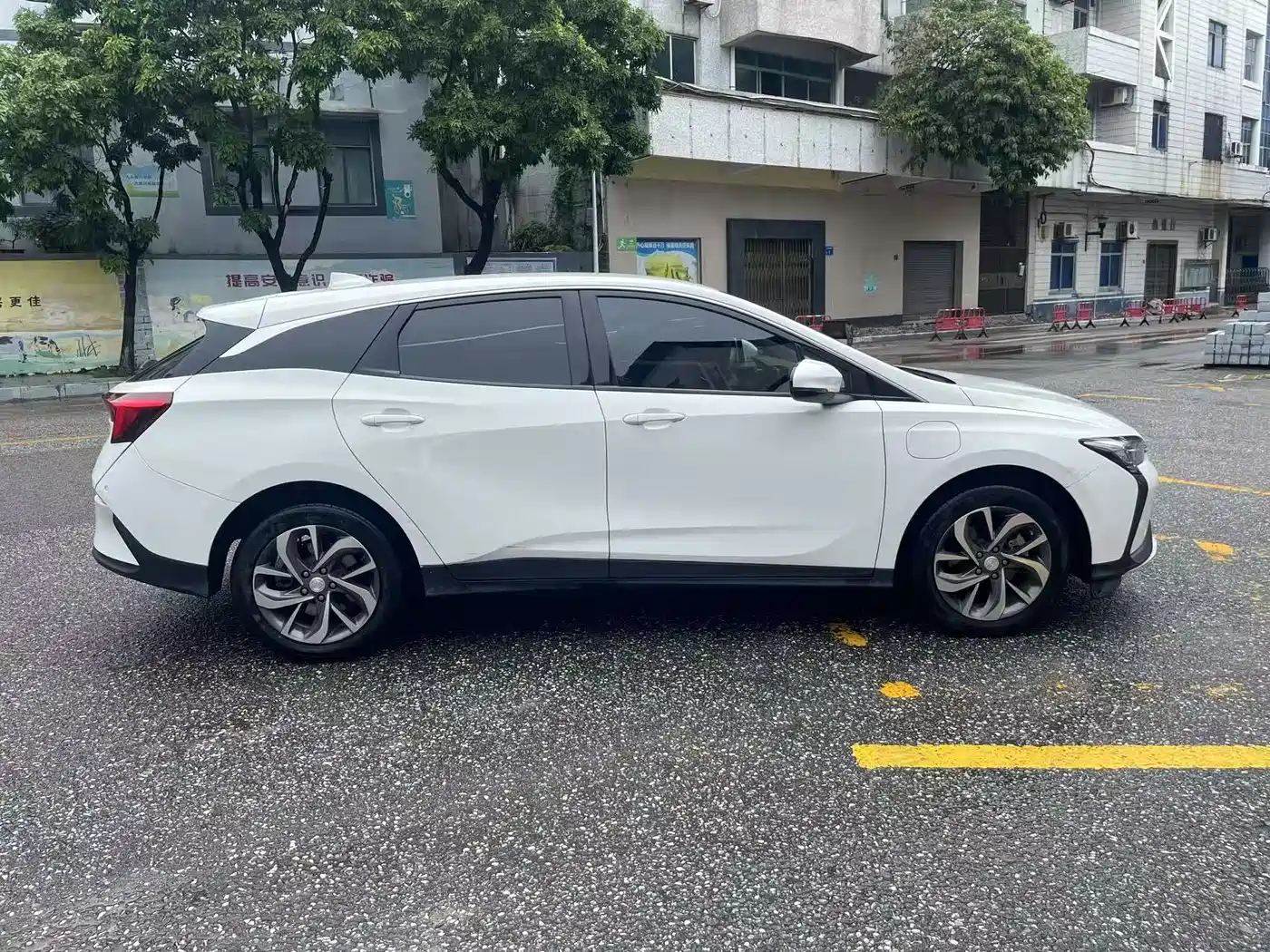 Photo 4 - Buick Velite 6