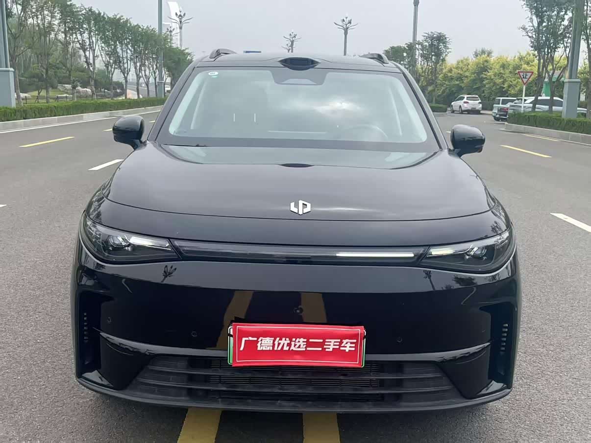 Leapmotor C16