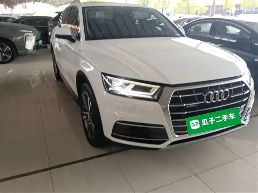 Audi Q5L 2018 45 TFSI Exclusive Elegance (China V) фото 4