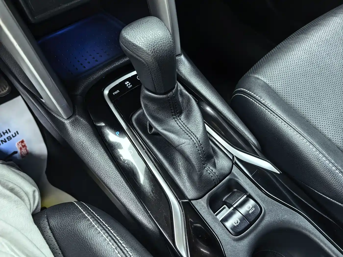 Toyota Frontlander 2024 2.0L CVT Elite Plus Edition фото 16