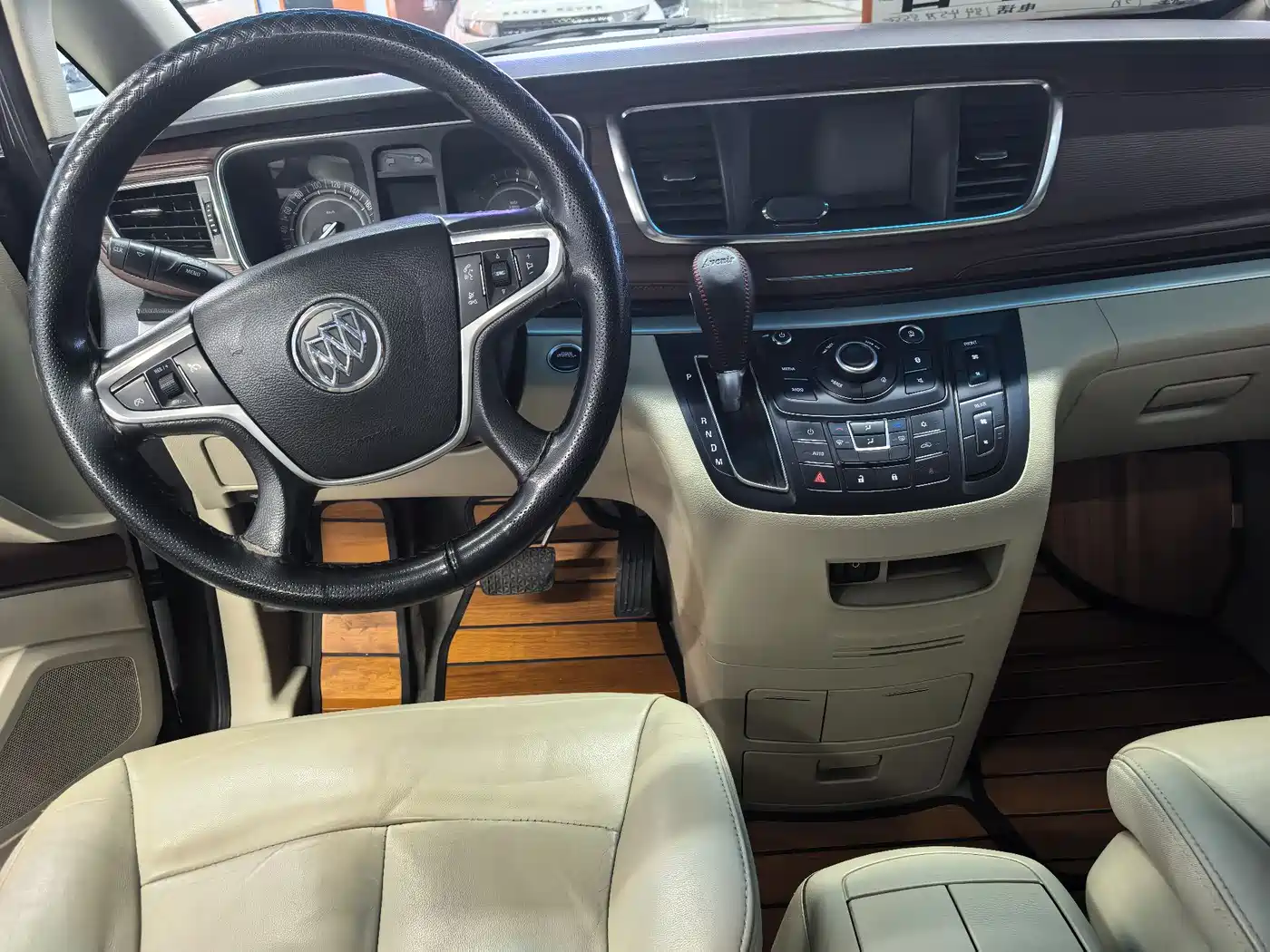 Buick GL8 2017 25S Luxury China V фото 12