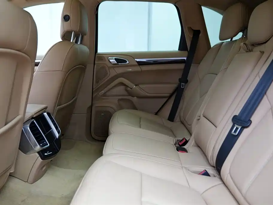 Porsche Cayenne 2011 Cayenne 3.0T фото 12
