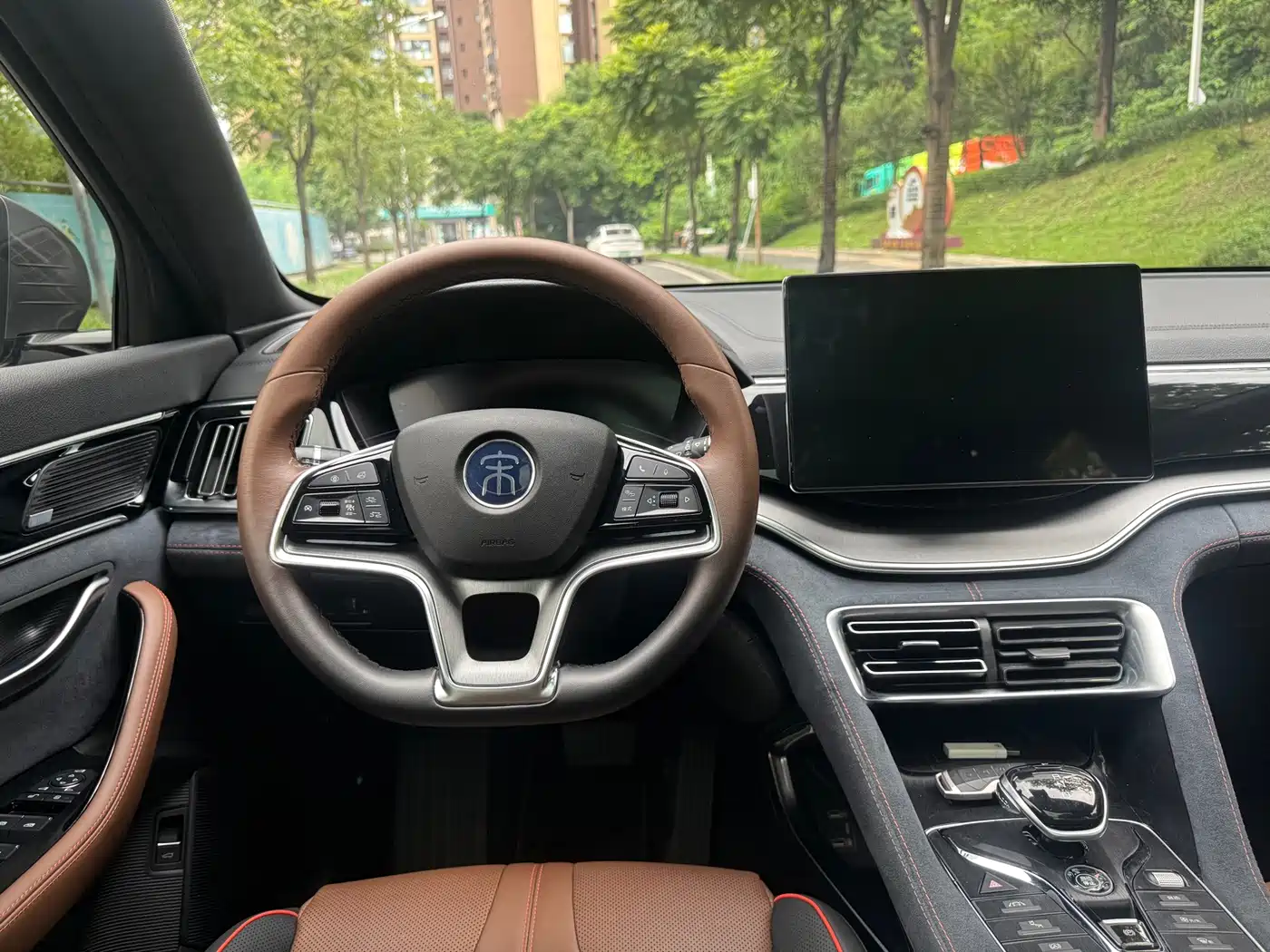 Фото 9 - BYD Song PLUS