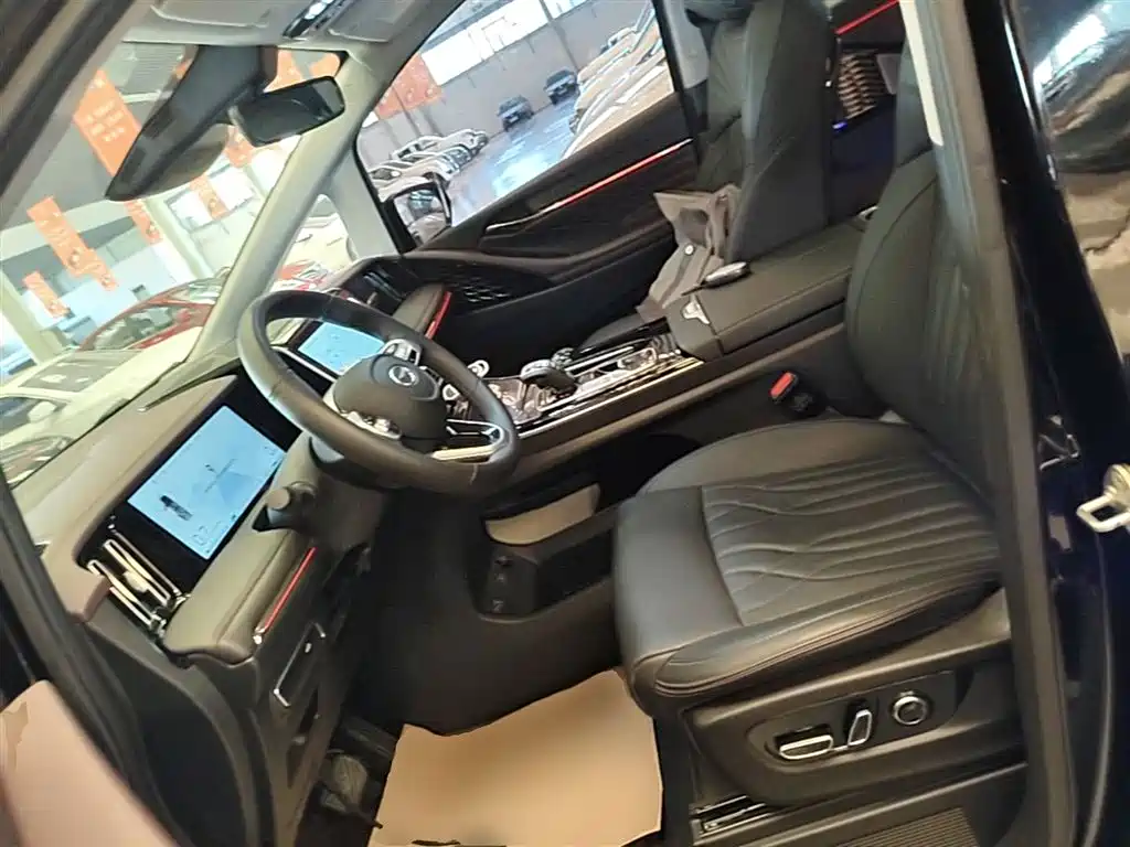 GAC Trumpchi Trumpchi M8 2024 Master Series 400T Ultimate Edition фото 15