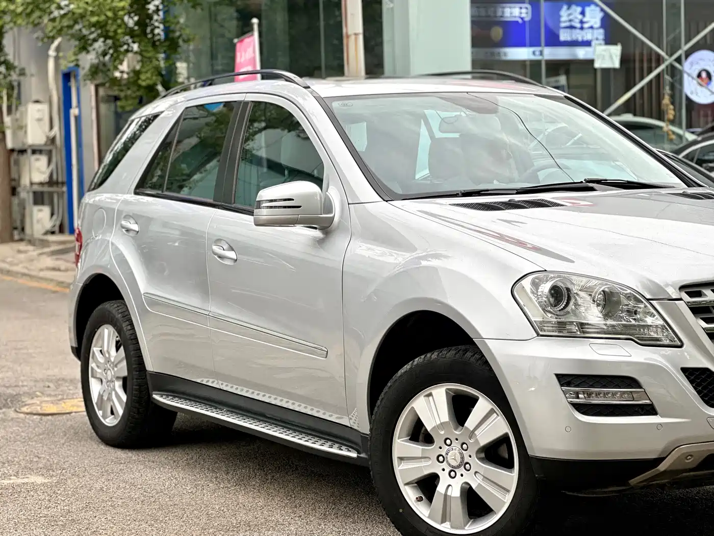 Mercedes-Benz M-Class 2010 ML 300 4MATIC фото 7