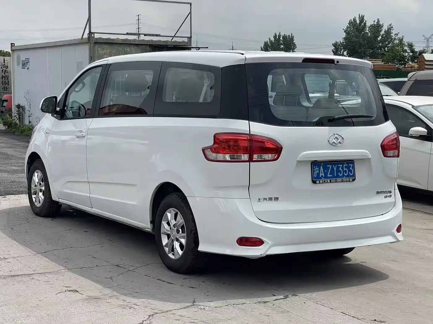 SAIC Maxus Maxus G10 2015 2.0T Automatic Commemorative Edition фото 13