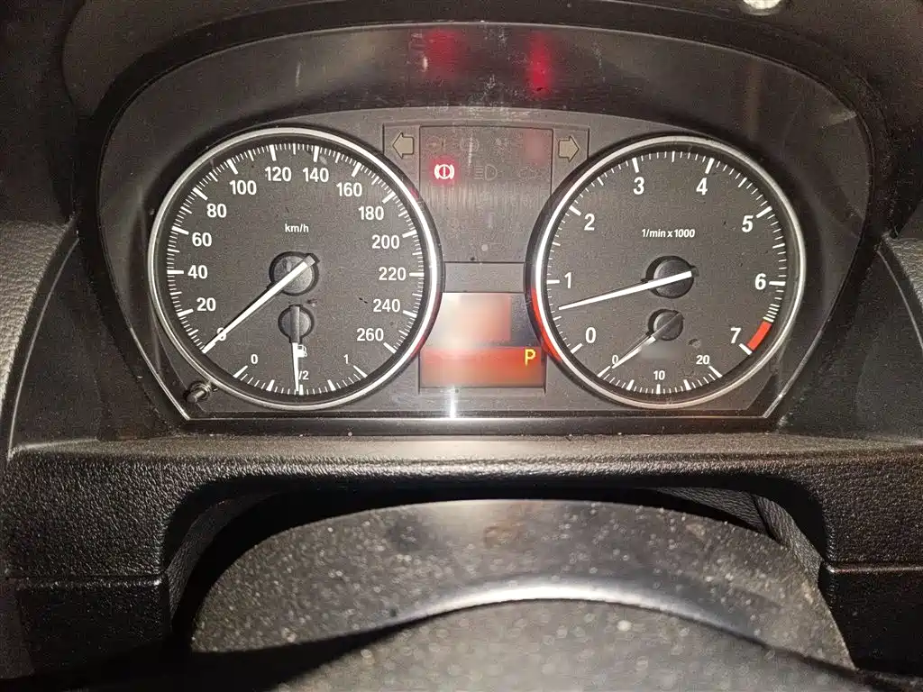 BMW X1 2015 Model sDrive18i Fashion Advanced Edition фото 4