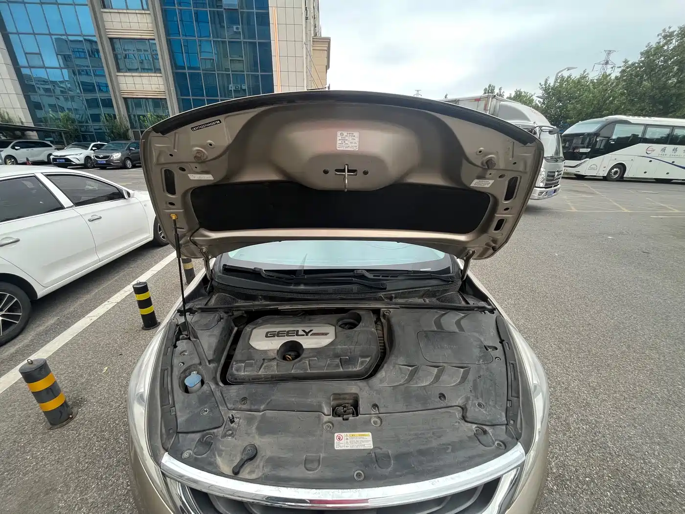 Фото 20 - Geely Emgrand GS