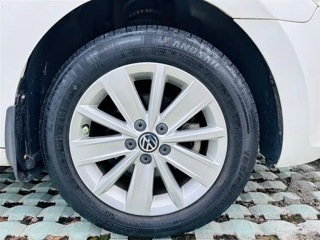 Volkswagen Jetta 2015 Value Edition 1.6L Automatic Comfort фото 12