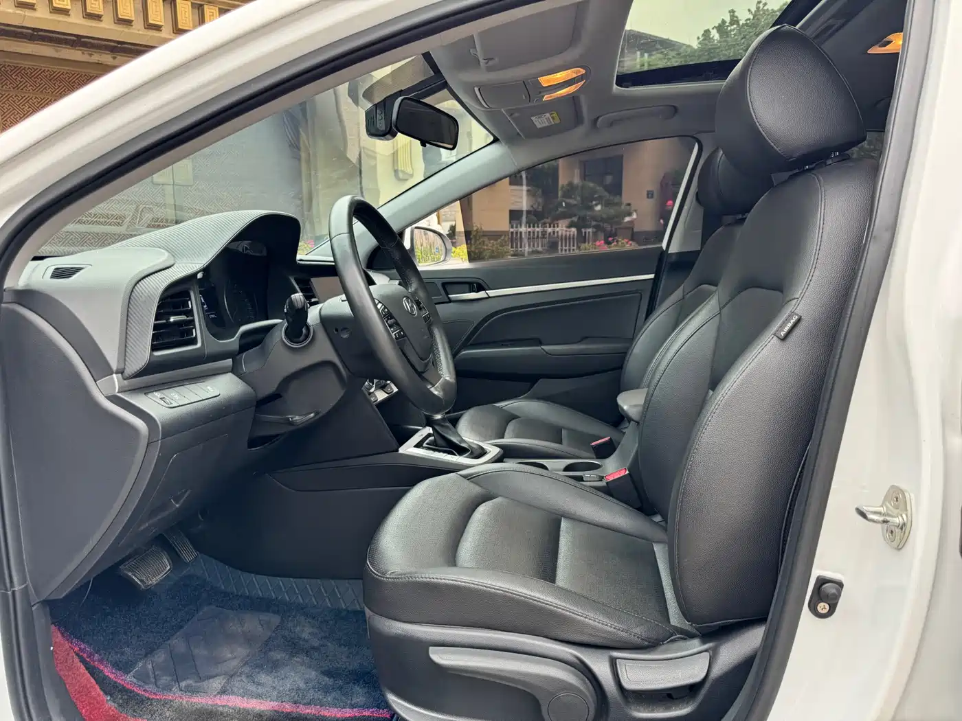 Hyundai Elantra 2020 1.5L CVT Smart Style·Elite фото 4