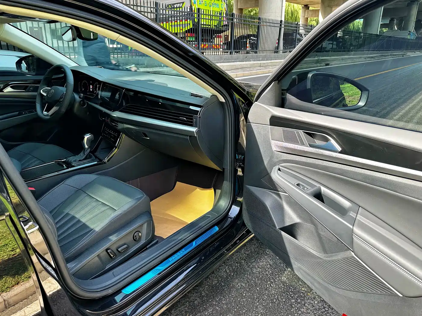 Volkswagen Passat 2026 2026 Outstanding Edition 380TSI Starlight Dragon Soaring Version